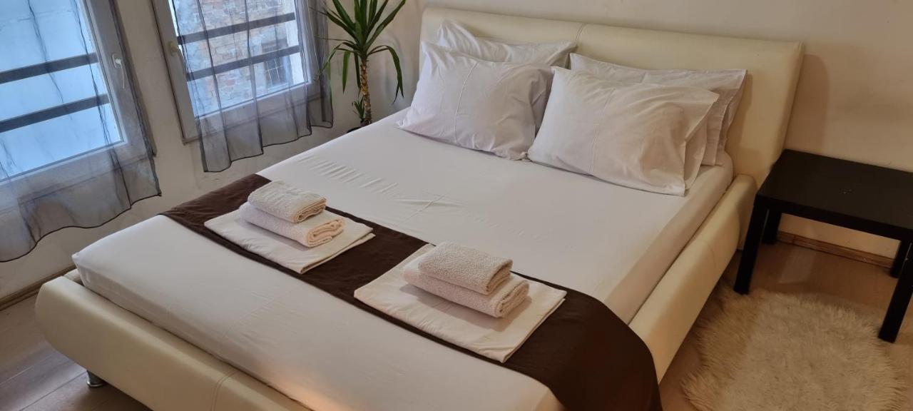 Garden Apartments เบลเกรด ภายนอก รูปภาพ
